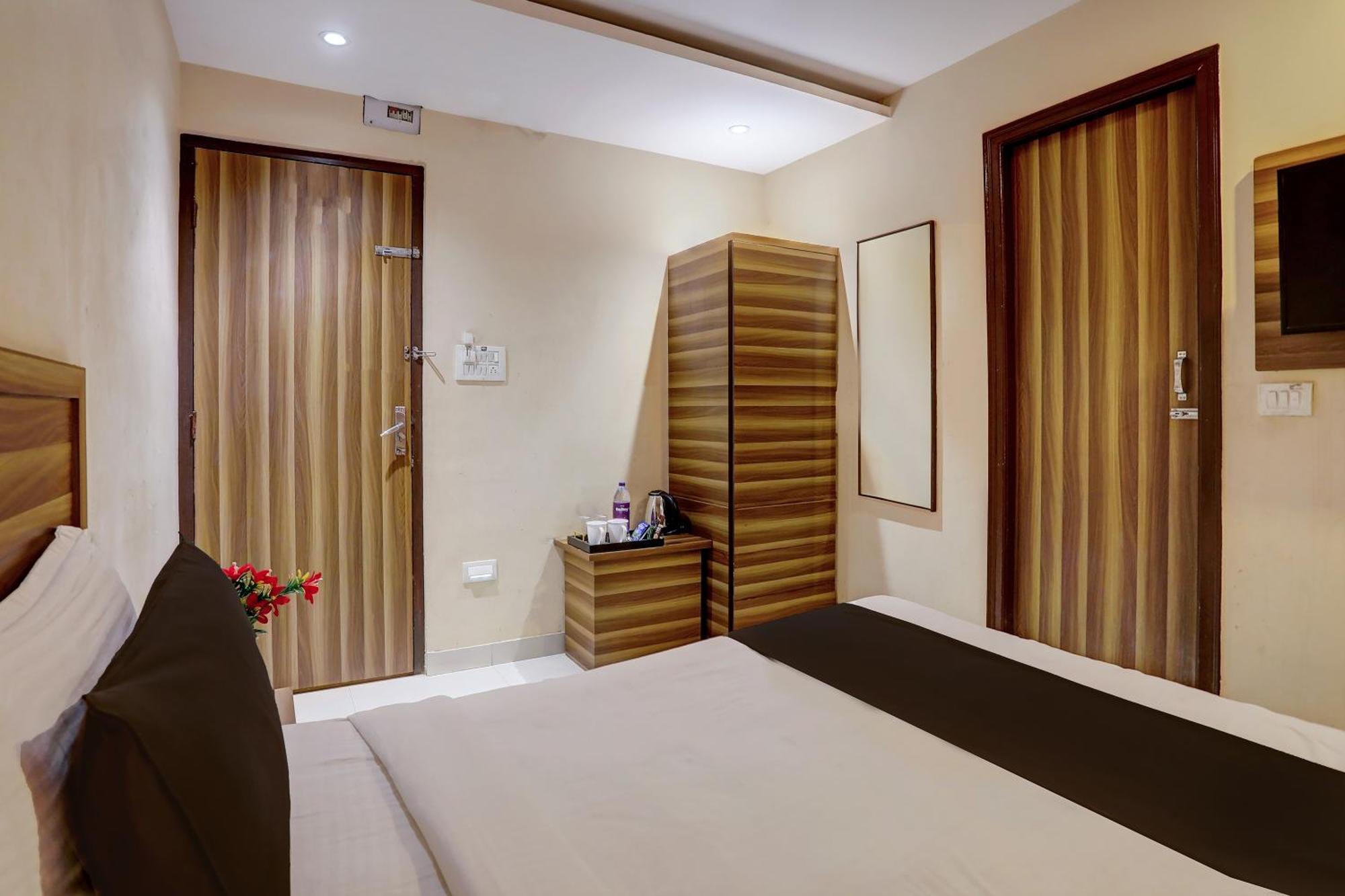 Super Hotel O Vaishnavi Inn Χιντεραμπάντ Εξωτερικό φωτογραφία